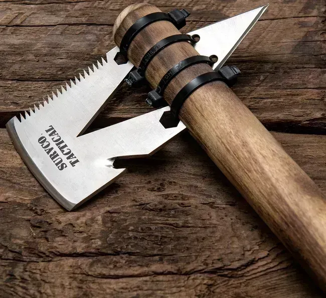 Survco Tactical Credit Card Axe 2.0 shown both in card form and assembled